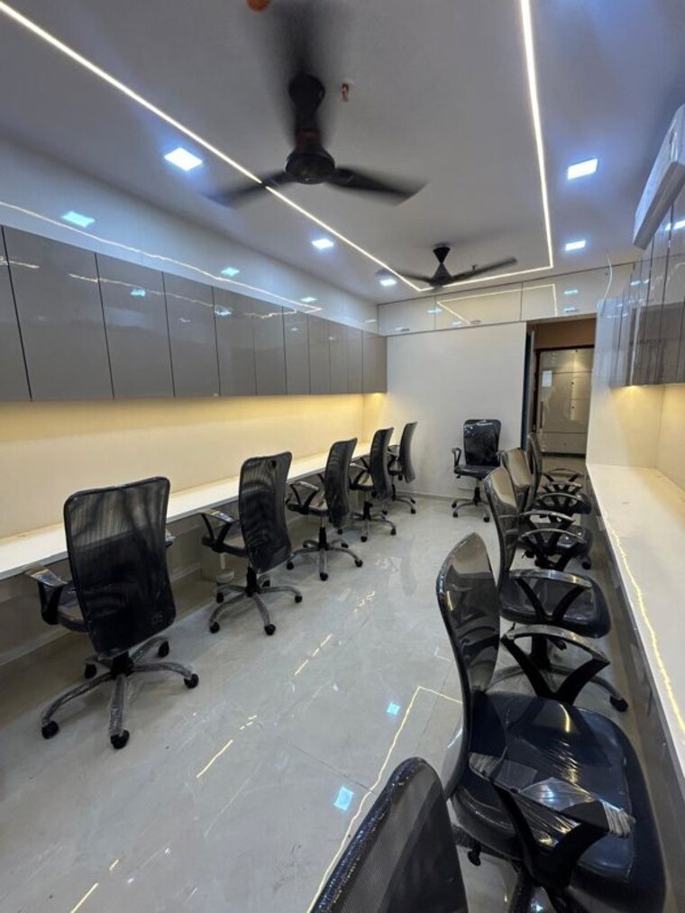 Team Area, lodha-signet-palava Commercial Office Space 350 Sq.Ft. In Dombivli East Thane 10010345