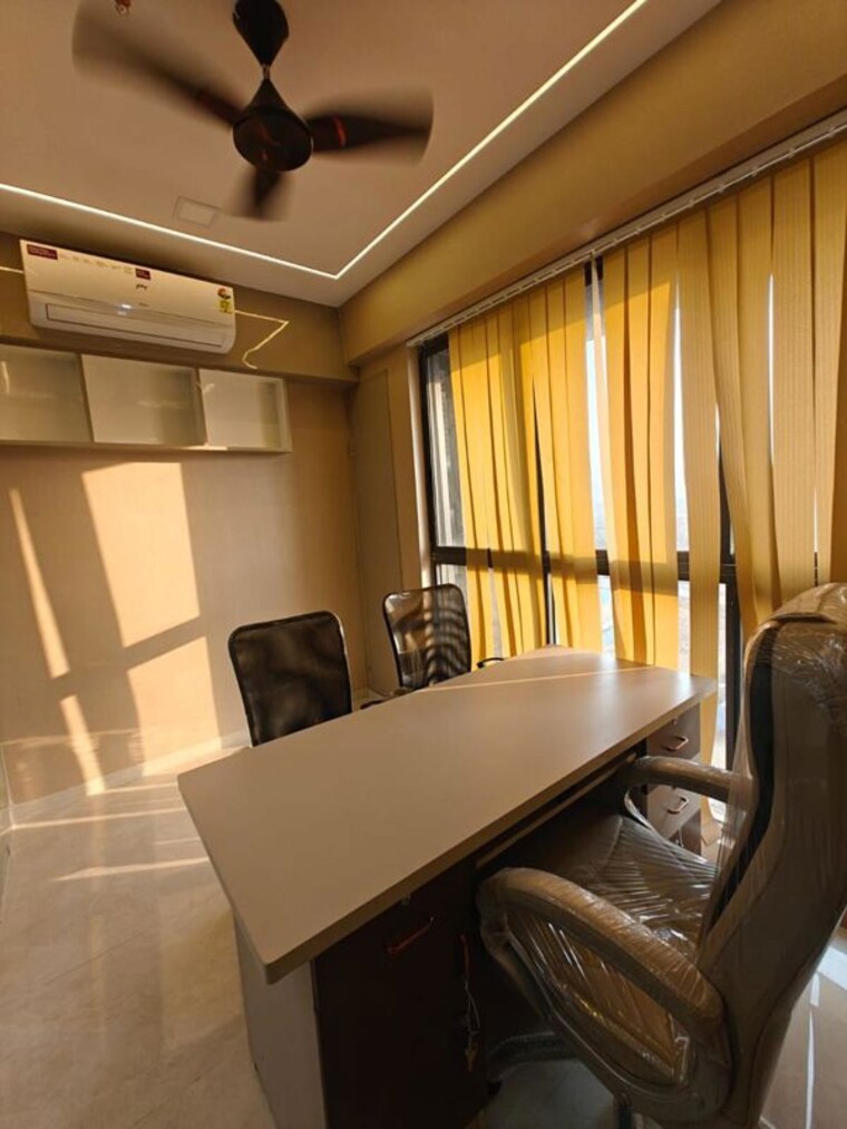 Team Area, lodha-signet-palava Commercial Office Space 350 Sq.Ft. In Dombivli East Thane 10010345