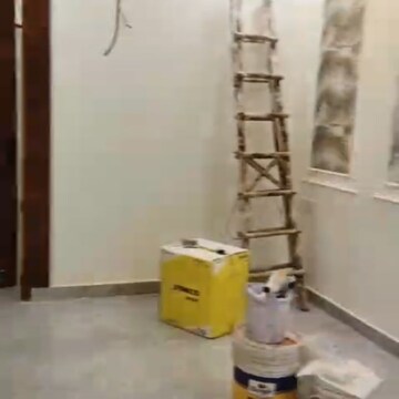 Bathroom in 2.5 BHK Builder Floor at Rohini Sector 24 – for Sale