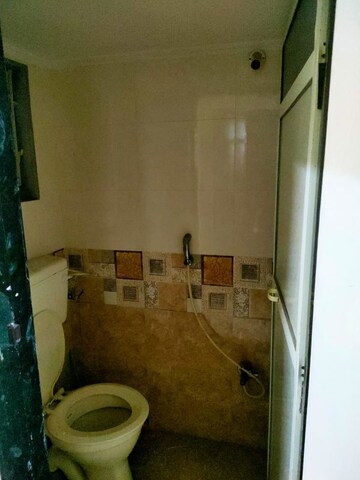 Bathroom in 1 BHK Apartment at Dombivli West – for Rent