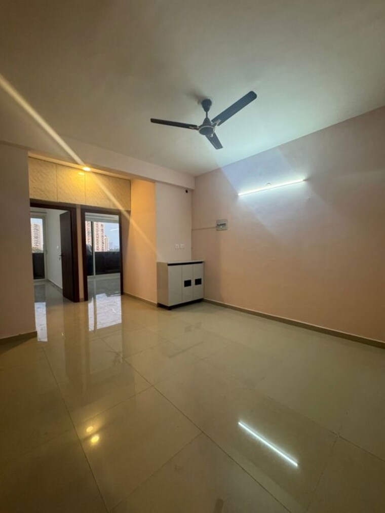 Room, gls-arawali-homes-phase-2 3 Bedroom 645 Sq.Ft. Apartment In Sohna Sector 4 Gurgaon 10010680