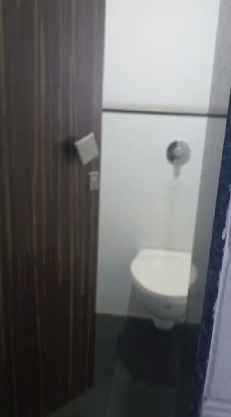 Washroom, dynasty-business-park Commercial Office Space 4500 Sq.Ft. In Andheri East Mumbai 10010701