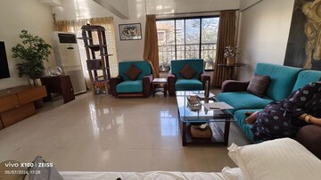 2 BHK Apartment For Rent in Bandra West