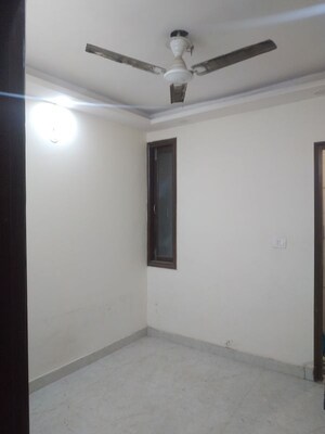 Room in 2 BHK Builder Floor at Govindpuri – for Rent