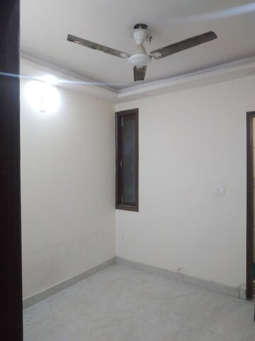 Room in 2 BHK Builder Floor at Govindpuri – for Rent