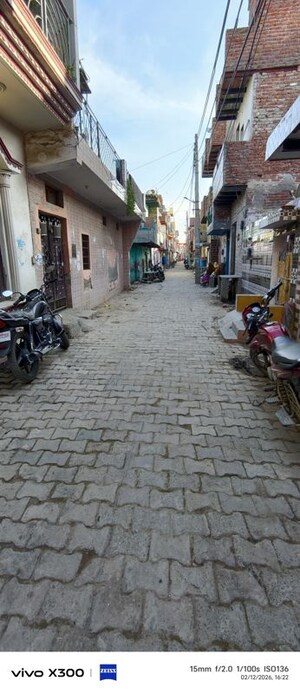 Parking in 3 BHK Independent House at Sector 50 – for Sale