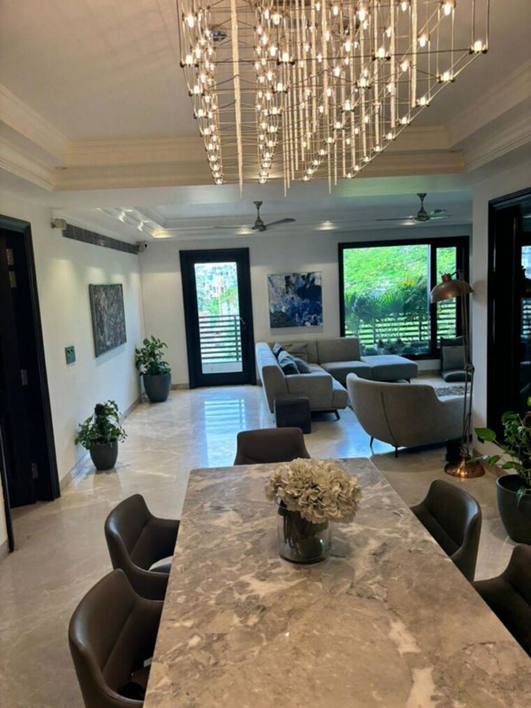 Living Room, safdarjung enclave 3 Bedroom 180 Sq.Yd. Builder Floor In Safdarjung Enclave Delhi 10010737
