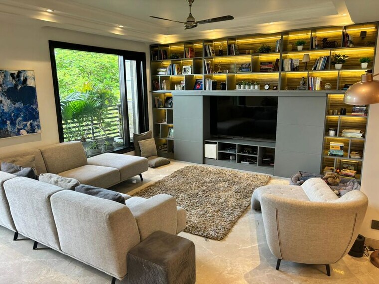 Living Room, safdarjung enclave 3 Bedroom 180 Sq.Yd. Builder Floor In Safdarjung Enclave Delhi 10010737