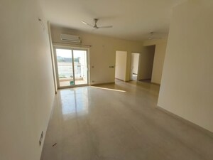 Room in 2 BHK Apartment at Shree Vardhman Victoria, Sector 70 – for Sale