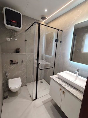 Master Bedroom in 3 BHK Builder Floor at BPTP Astaire Gardens, Sector 70a – for Sale