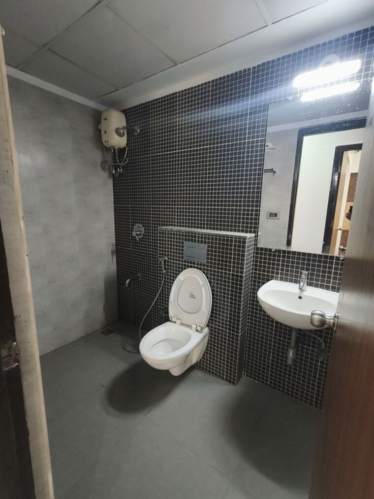 Bathroom, lodha-downtown 3 Bedroom 830 Sq.Ft. Apartment In Dombivli East Thane 10010790