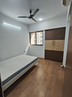 Room in 3 BHK Apartment at Lodha Downtown, Dombivli East – for Sale