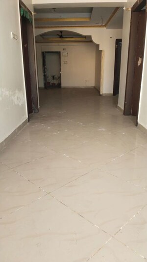 Room in 3 BHK Apartment at Hinoo – for Rent