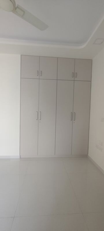 Master Bedroom in 1.5 BHK Apartment at Sheth Zuri, Laxmi Nagar – for Rent