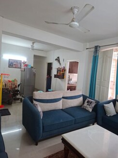 3 BHK + Extra Room Apartment For Rent in Tulip White