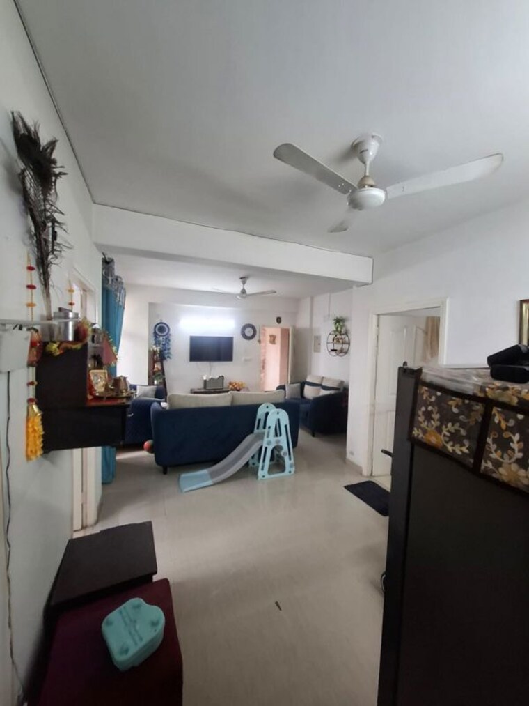 Master Bedroom, tulip-white 3 Bedroom 1326 Sq.Ft. Apartment In Sector 69 Gurgaon 10010804