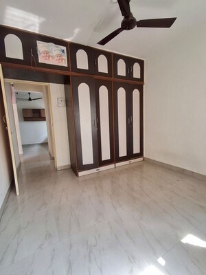 Room in 1 BHK Apartment at Dhareshwar Park, Sinhagad Road – for Rent
