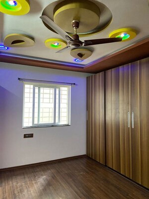 Room in 3 BHK Apartment at Emami Swanlake, Kukatpally – for Rent