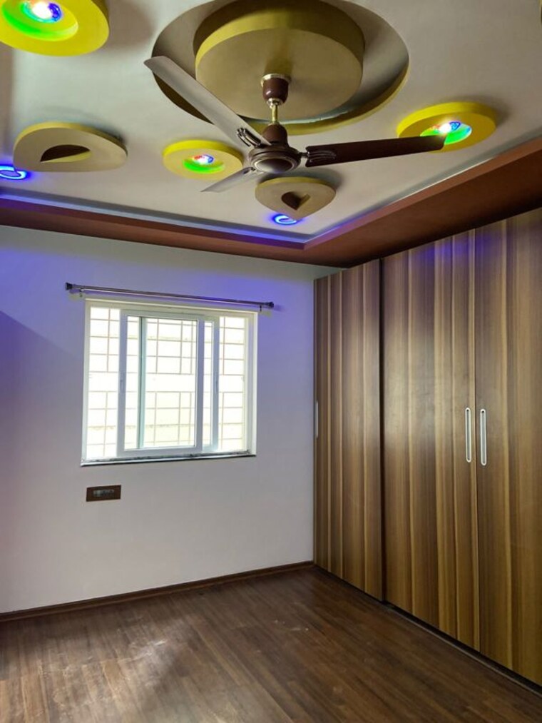 Room, emami-swanlake 3 Bedroom 1800 Sq.Ft. Apartment In Kukatpally Hyderabad 10010833