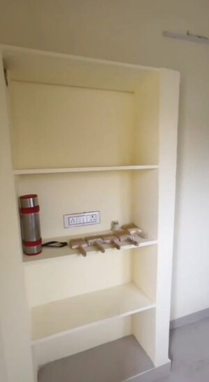 Furnished Amenities in 2 BHK Builder Floor at Maraimalai Nagar – for Sale