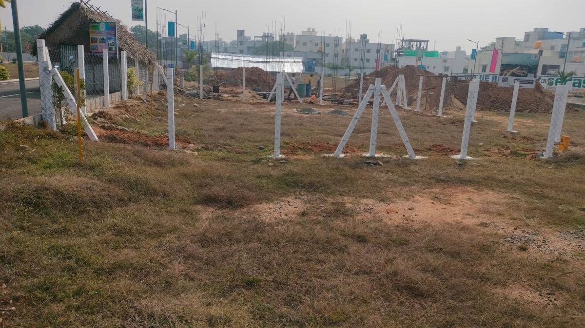 Plot For Sale in Kattankulathur