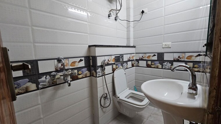 Team Area, saket 2 Bedroom 900 Sq.Ft. Builder Floor In Saket Delhi 10010873