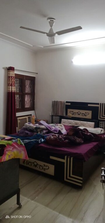 Living Room in 3 BHK Builder Floor at Vasant Kunj – for Rent