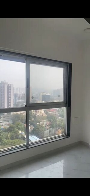 Room in 2 BHK Apartment at Goregaon West – for Rent
