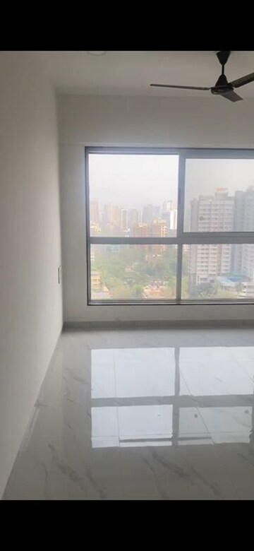 2 BHK Apartment For Rent in Goregaon West