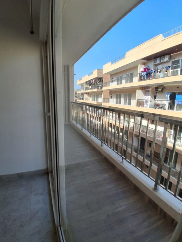 Balcony, uninav-utopia 4 Bedroom 2650 Sq.Ft. Apartment In Morti Ghaziabad 10010923