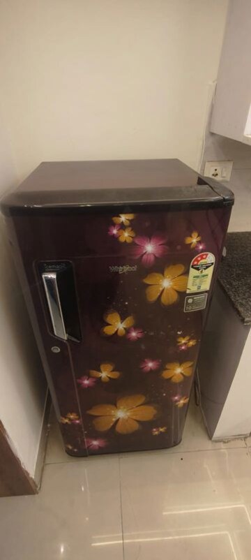 Furnished Amenities in 3 BHK Apartment at Nirala Aspire, Sector 16 Greater Noida – for Rent