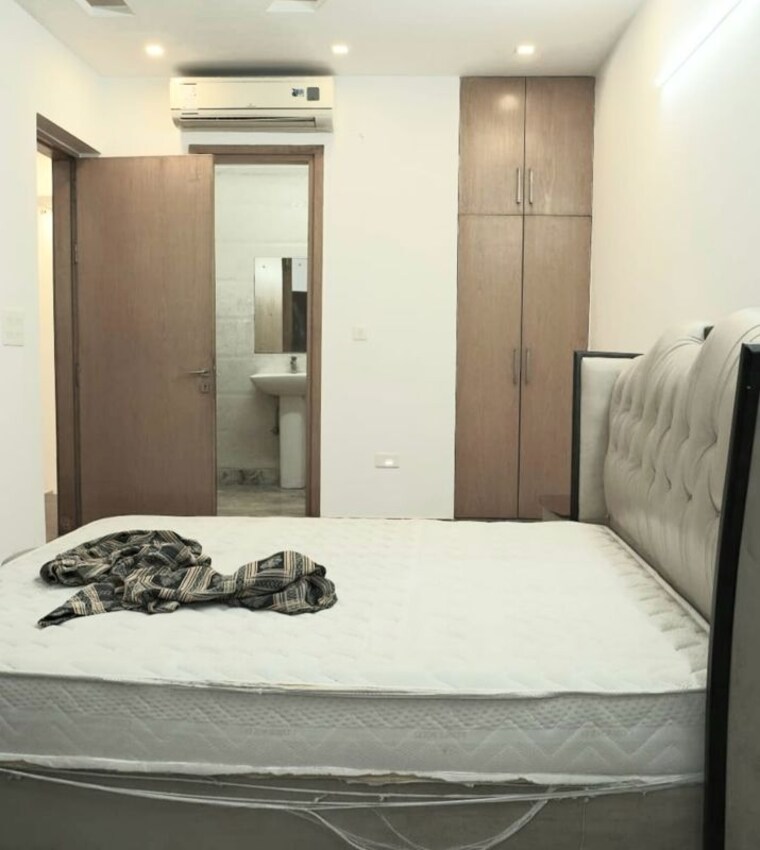 Bedroom, safdarjung enclave 3 Bedroom 1500 Sq.Ft. Builder Floor In Safdarjung Enclave Delhi 10010959