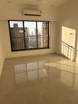 Room in 2 BHK Apartment at Hetali Blessings, Goregaon East – for Rent