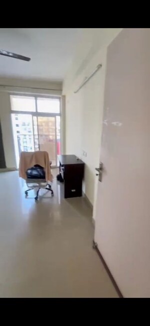 Room in 3 BHK Apartment at Nirala Aspire, Sector 16 Greater Noida – for Rent