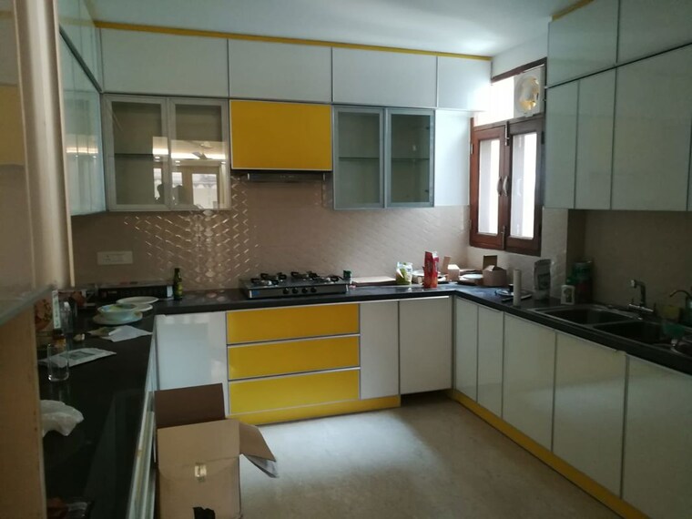 Kitchen, kailash colony 4 Bedroom 500 Sq.Yd. Builder Floor In Kailash Colony Delhi 10010978
