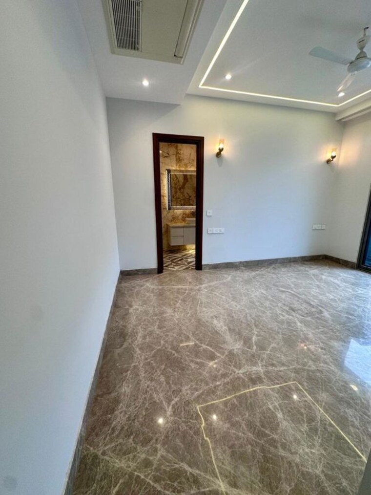 Bedroom, safdarjung enclave 3 Bedroom 1600 Sq.Ft. Builder Floor In Safdarjung Enclave Delhi 10010981