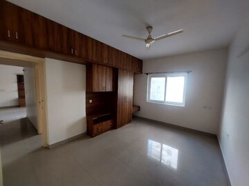 Room in 2 BHK Apartment at SJR Primecorp Parkway Homes, Sarjapur Road – for Sale