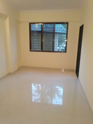 Room in 2 BHK Apartment at Amar Mahal, Chembur – for Sale