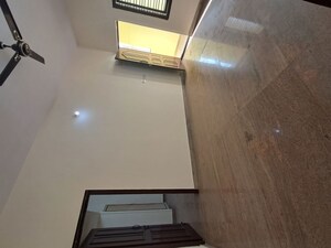 Furnished Amenities in 2 BHK Builder Floor at Domlur – for Rent