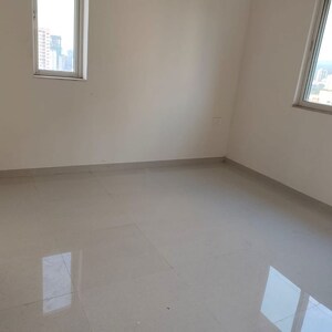 Room in 1 BHK Apartment at Omkar Signet, Kasam Baug – for Rent