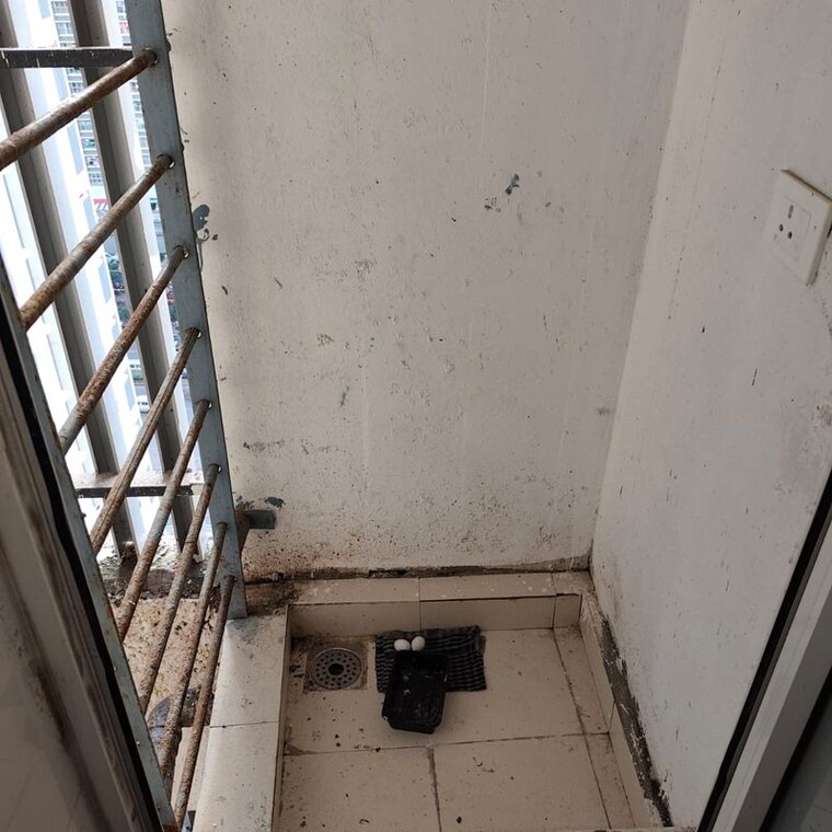 Balcony, omkar-signet 1 Bedroom 333 Sq.Ft. Apartment In Kasam Baug Mumbai 10011007