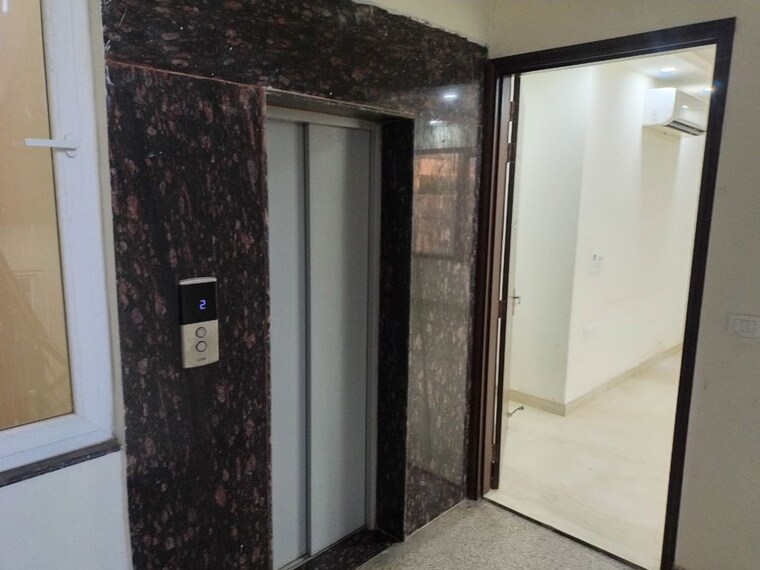 undefined, hauz khas 2 Bedroom 500 Sq.Yd. Builder Floor In Hauz Khas Delhi 10011009