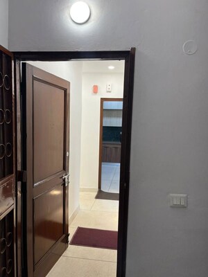 Room in 3 BHK Apartment at Greater Kailash I – for Rent