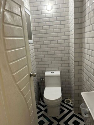 Bathroom in 1 BHK Apartment at Hiranandani Gardens Kingston, Powai – for Rent