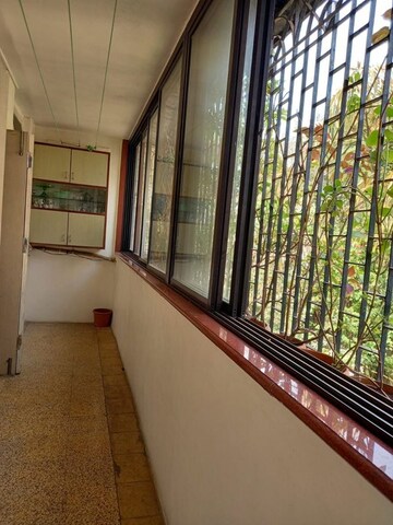  1 BHK Apartment at Bandra West – for Rent