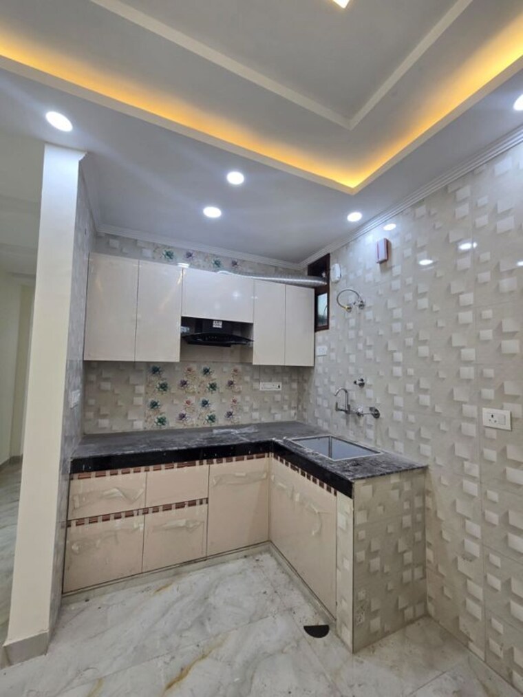 Kitchen, govindpuri 3 Bedroom 810 Sq.Ft. Builder Floor In Govindpuri Delhi 10011061
