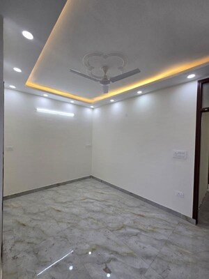 Room in 3 BHK Builder Floor at Govindpuri – for Sale