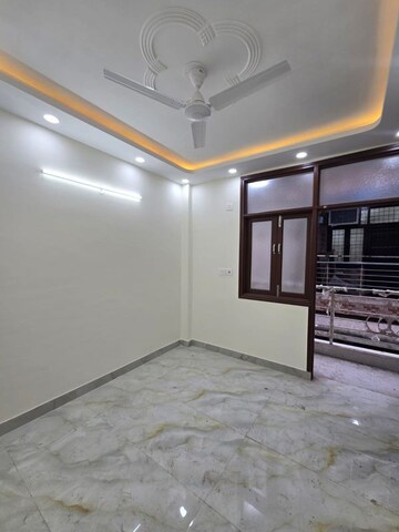 Room in 3 BHK Builder Floor at Govindpuri – for Sale