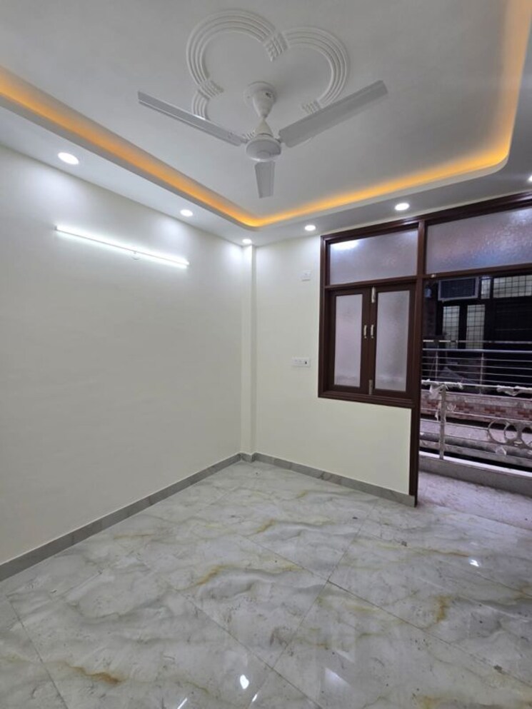 Room, govindpuri 3 Bedroom 810 Sq.Ft. Builder Floor In Govindpuri Delhi 10011061