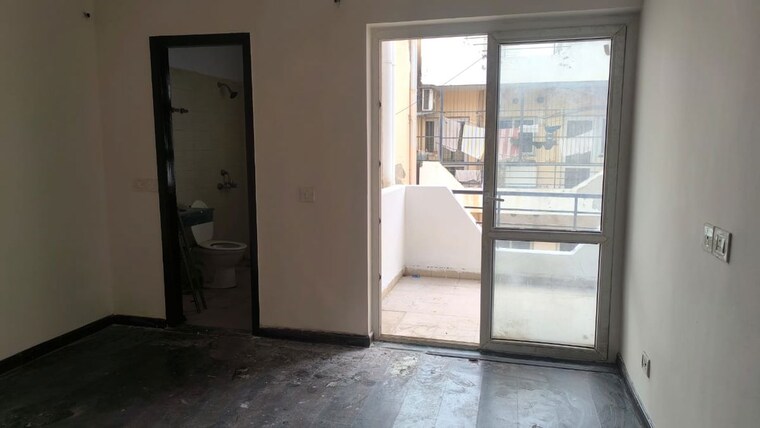 Room, bptp-park-81 3 Bedroom 300 Sq.Yd. Apartment In Sector 81 Faridabad 10011062